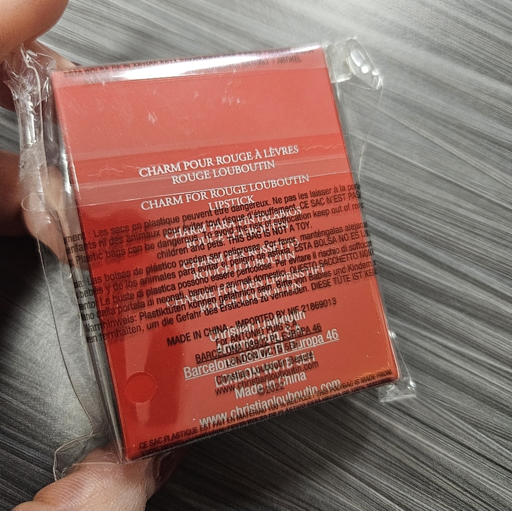 NIP Christian Louboutin Charm; Pour Rouge A Levres Rouge Louboutin - Picture 4 of 8